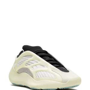 Yeezy 700 Azael