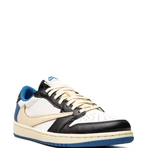 Jordan 1 Low Fragment Travis Scott