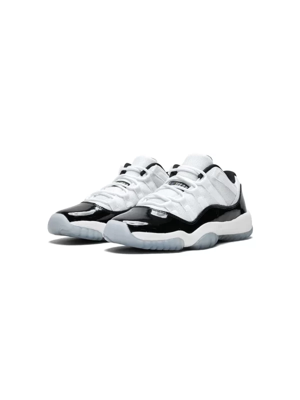 Jordan 11 Low Concord