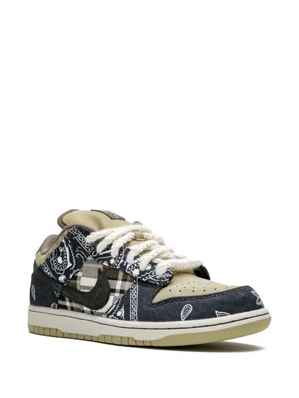 SB Dunk Low Travis Scott Special Box
