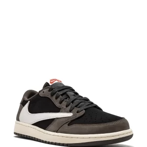 Jordan 1 Low Mocha Travis Scott