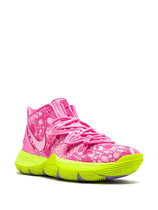Nike Kyre v Patric Star