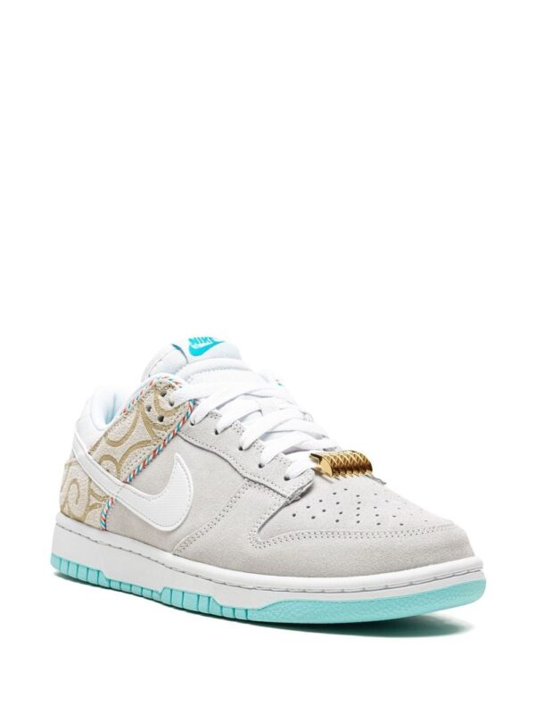 Nike Dunk Low SE BarberShop Gray